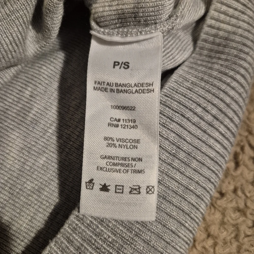 Garage Boxy Cropped Polo Sweater S Like New - Picture 11 of 13